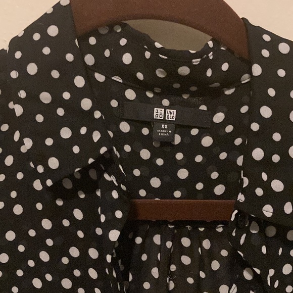 H&M black button up blouse with white dots - Picture 3 of 4